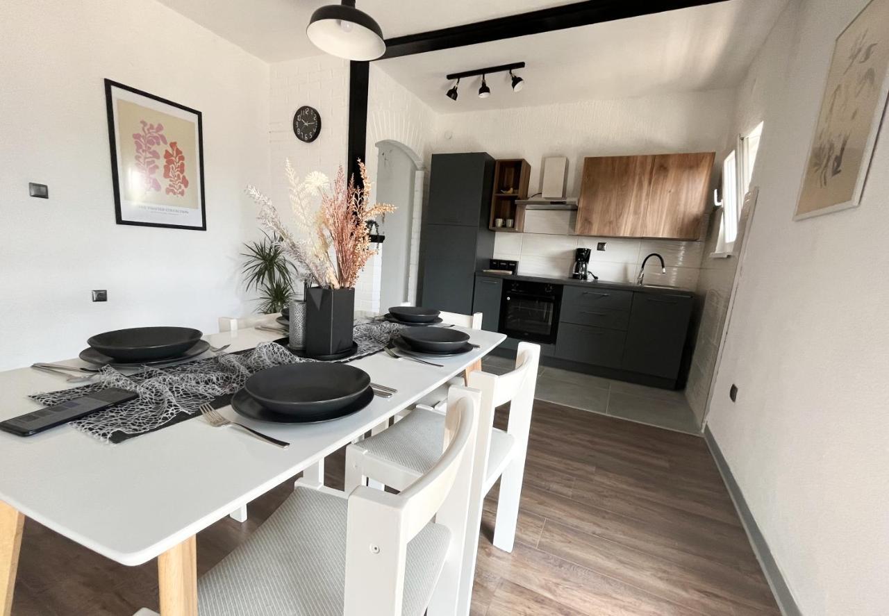 Luka III Apartment ชิเบนิก ภายนอก รูปภาพ